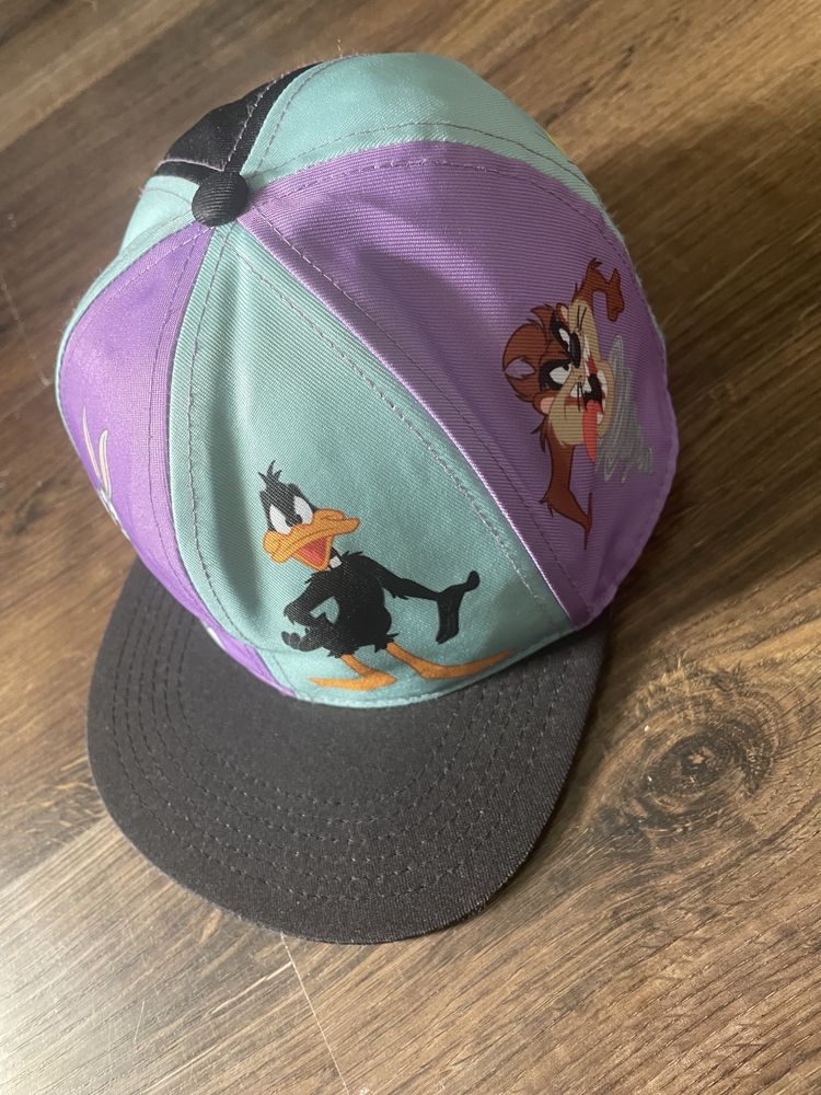 Czapka typu full cap