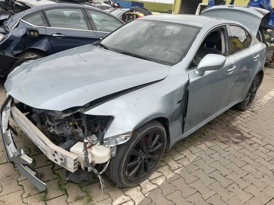LEXUS IS 220 k:8R6 drzwi lampa maska klapa błotnik zderzak części