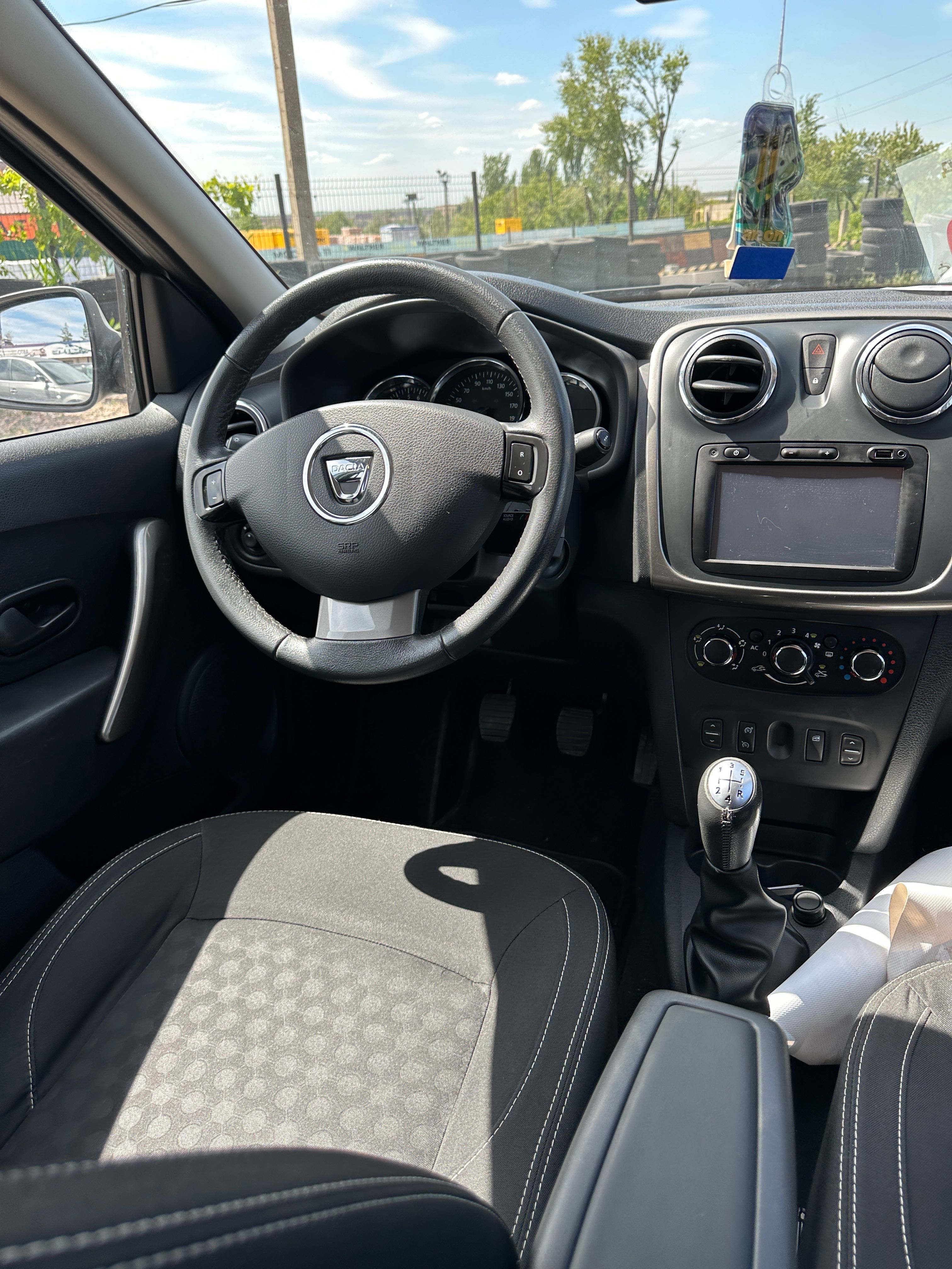 Продам Dacia Logan MCV 2013 рік можлива розстрочка, кредит, обмін!