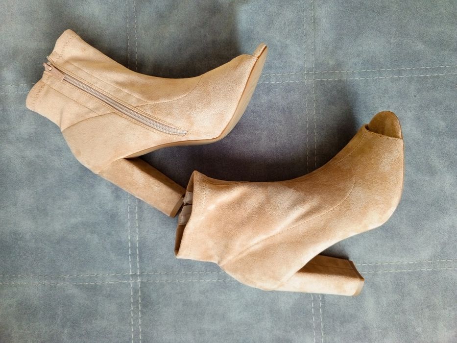 Жіночі ботильйони Jenny Fairy 39 Бежеві / Босоніжки