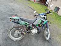 Motor Yamaha dt 125