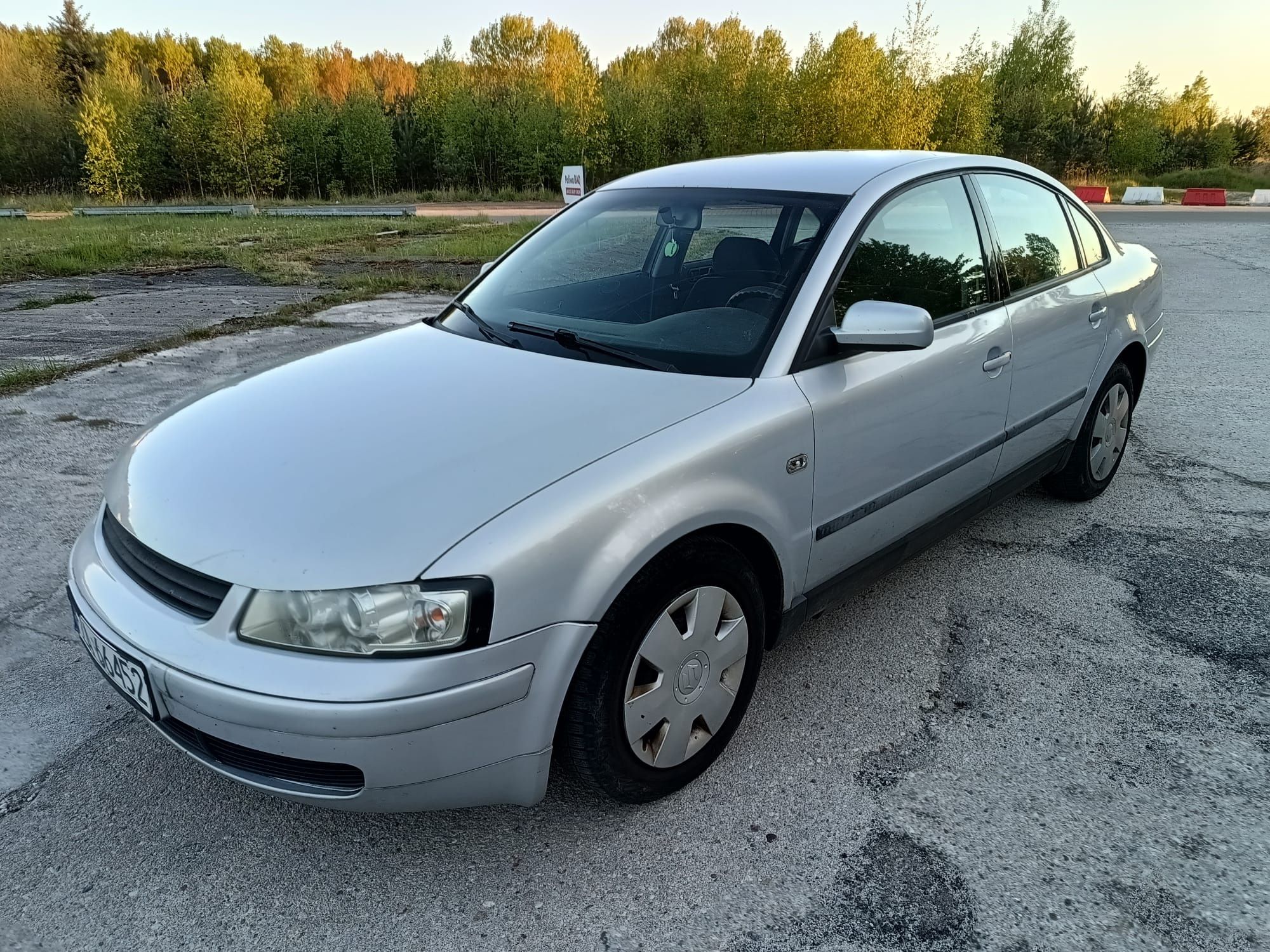 VW Passat B5 1998r. 1,6 Benzyna 101KM 262tyś przebiegu