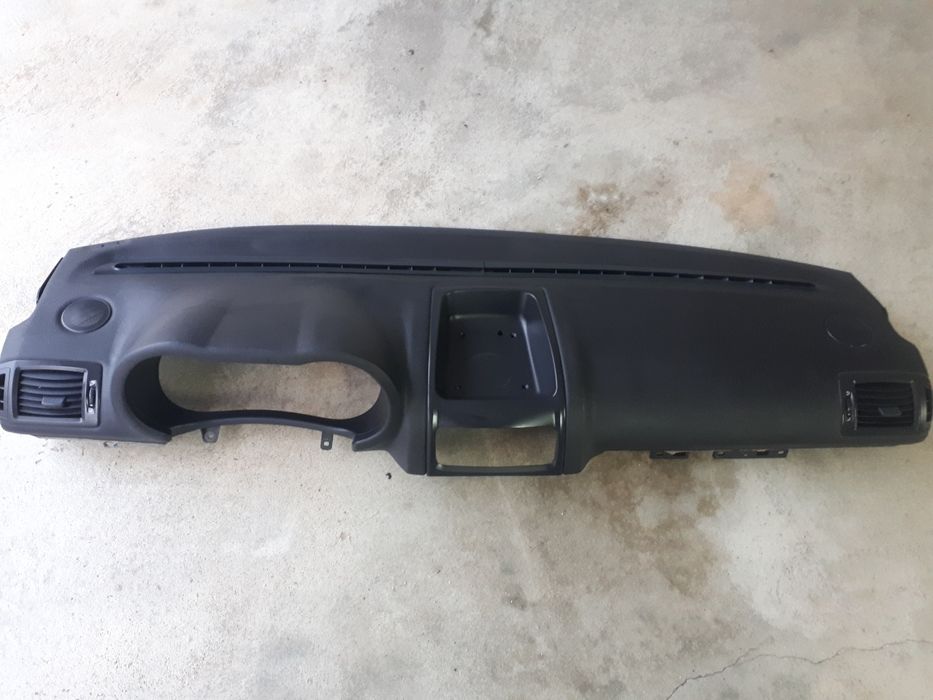 Tablier do Renault Clio 2 de 2001 para a frente, impecável