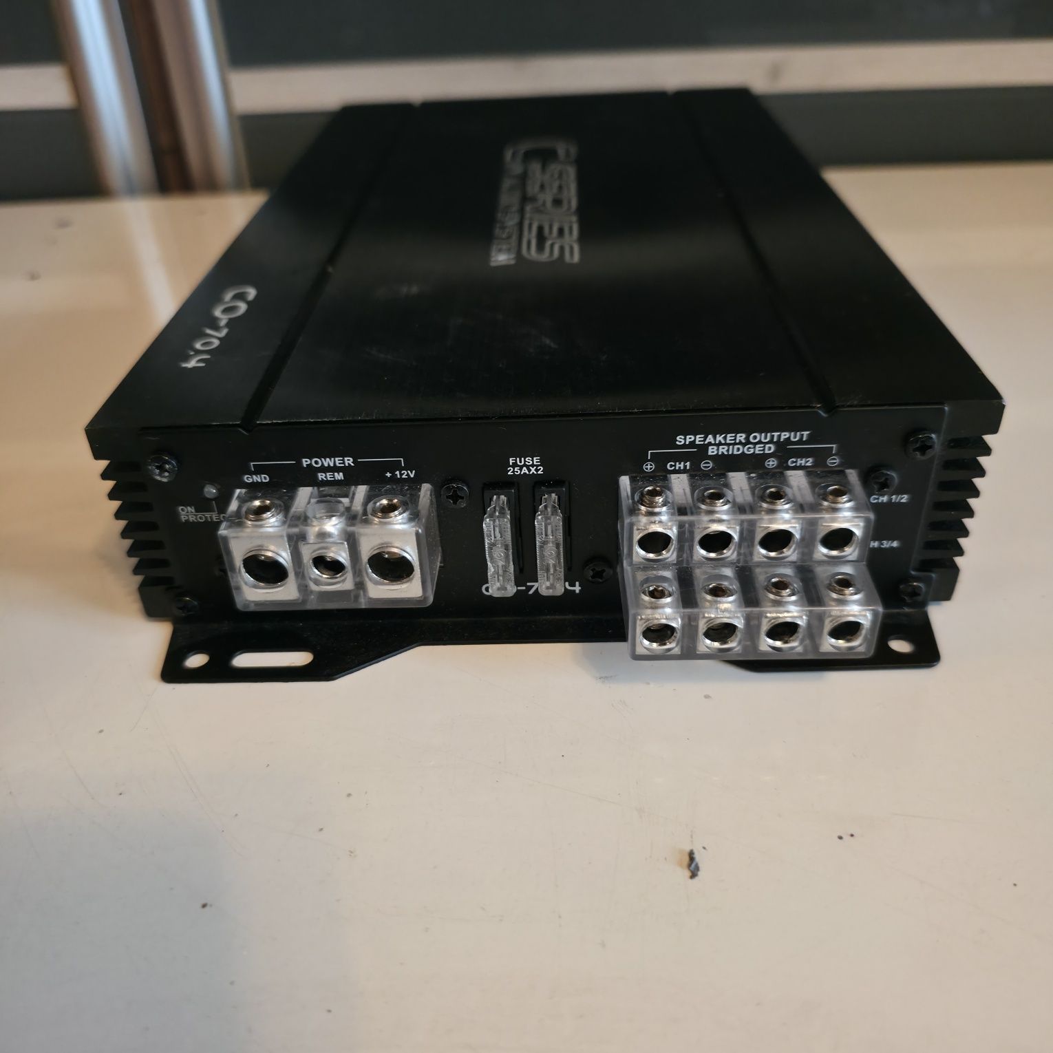 Wzmacniacz audio  system sercia C co 70.4