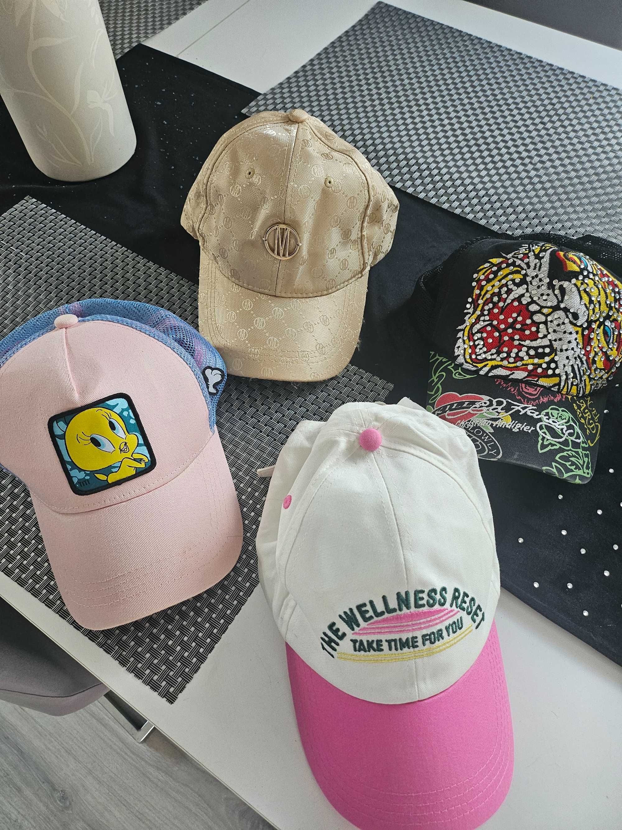 Super zestaw  damskich czapek z daszkiem  H&M Mohito