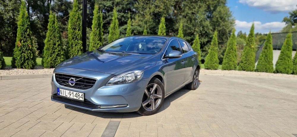 Volvo V40 V40 II ASO, panorama, jasny środek,