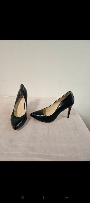 Szpilki, czółenka Clarks