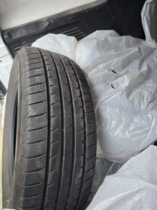 Б/у резина літо (215/70R16) - 4 шт+повноцінна запаска на литому диску