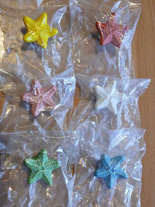 Uchwyty do mebli dziecięcych ceramiczne rozgwiazdy