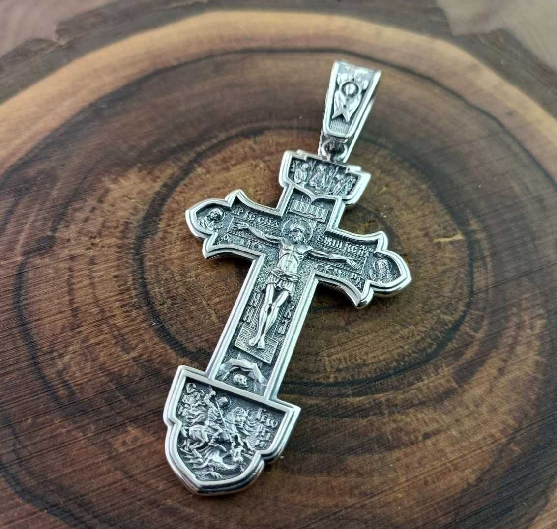 Серебряный крестик Александра Усика. Срібний хрестик чоловічий