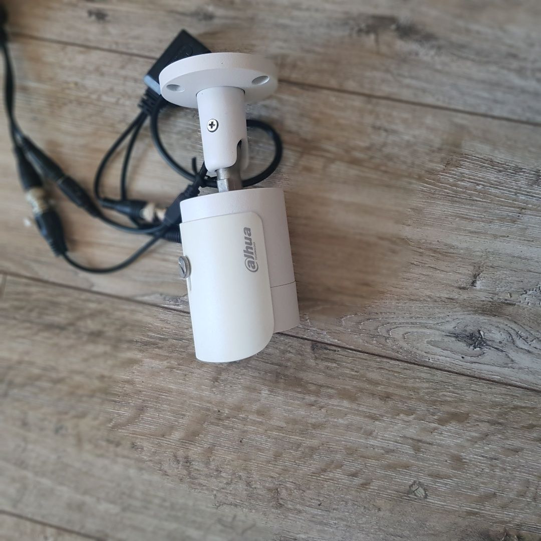 Rejestrator Dahua + switch PoE