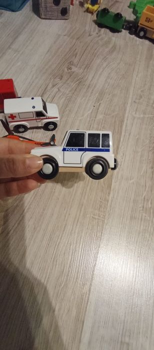 Zestaw pojazdów drewnianych playtive junior