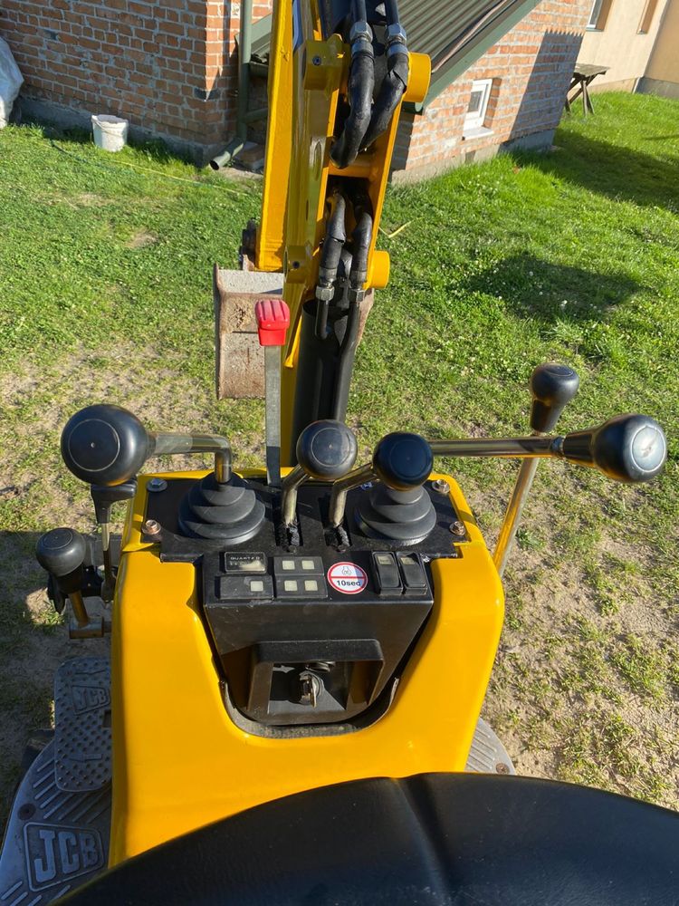 Міні екскаватор JCB 8008