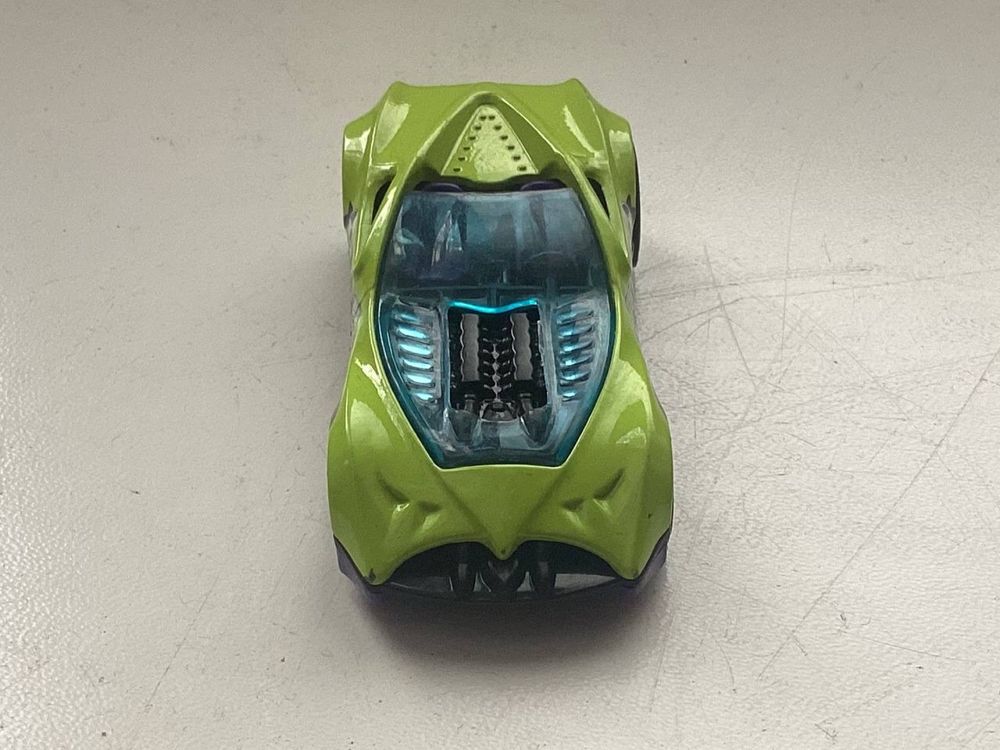 Hot wheels модель CUL8R 2003