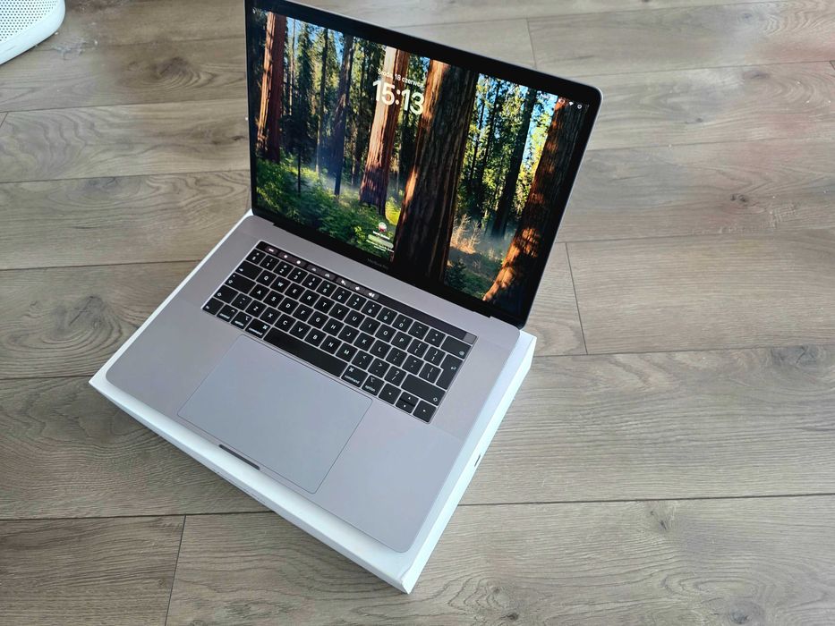 Laptop Apple MacBook Pro 15 A1990 i7 2.6 16GB 512SSD 560X