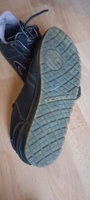 Італійські кросівки Cofra робочі з пластиною