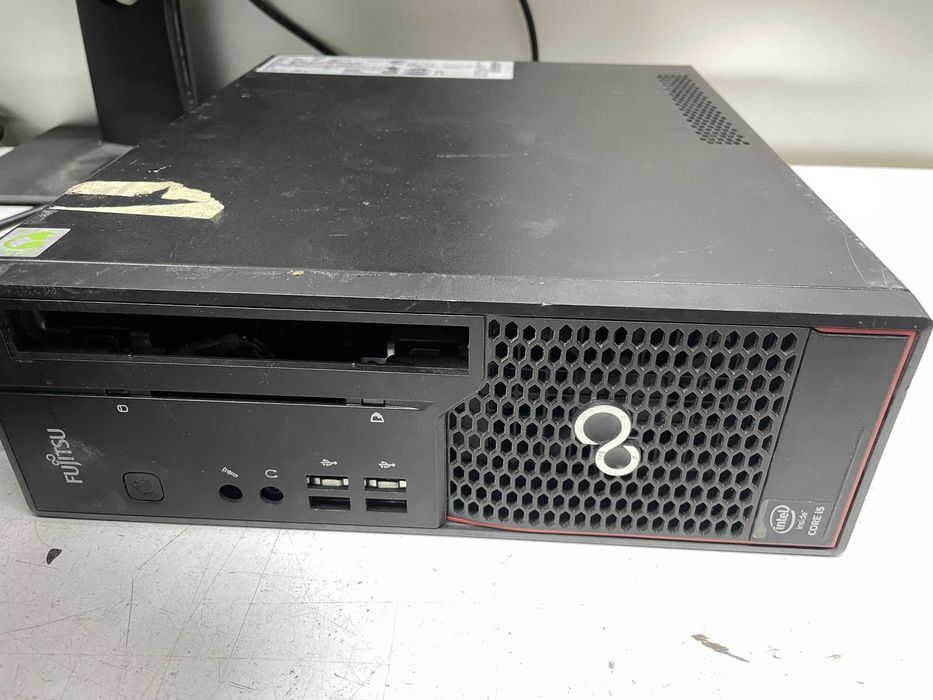 компьютер Fujitsu Esprimo C720 4-ядерный Core i5-4670 COM Port