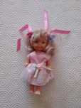Brinquedos: Boneca antiga Simba