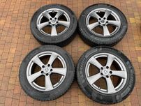3755. Koła zimowe Mercedes GLA GLB 5x112 215/65/17 Continental 23/24r