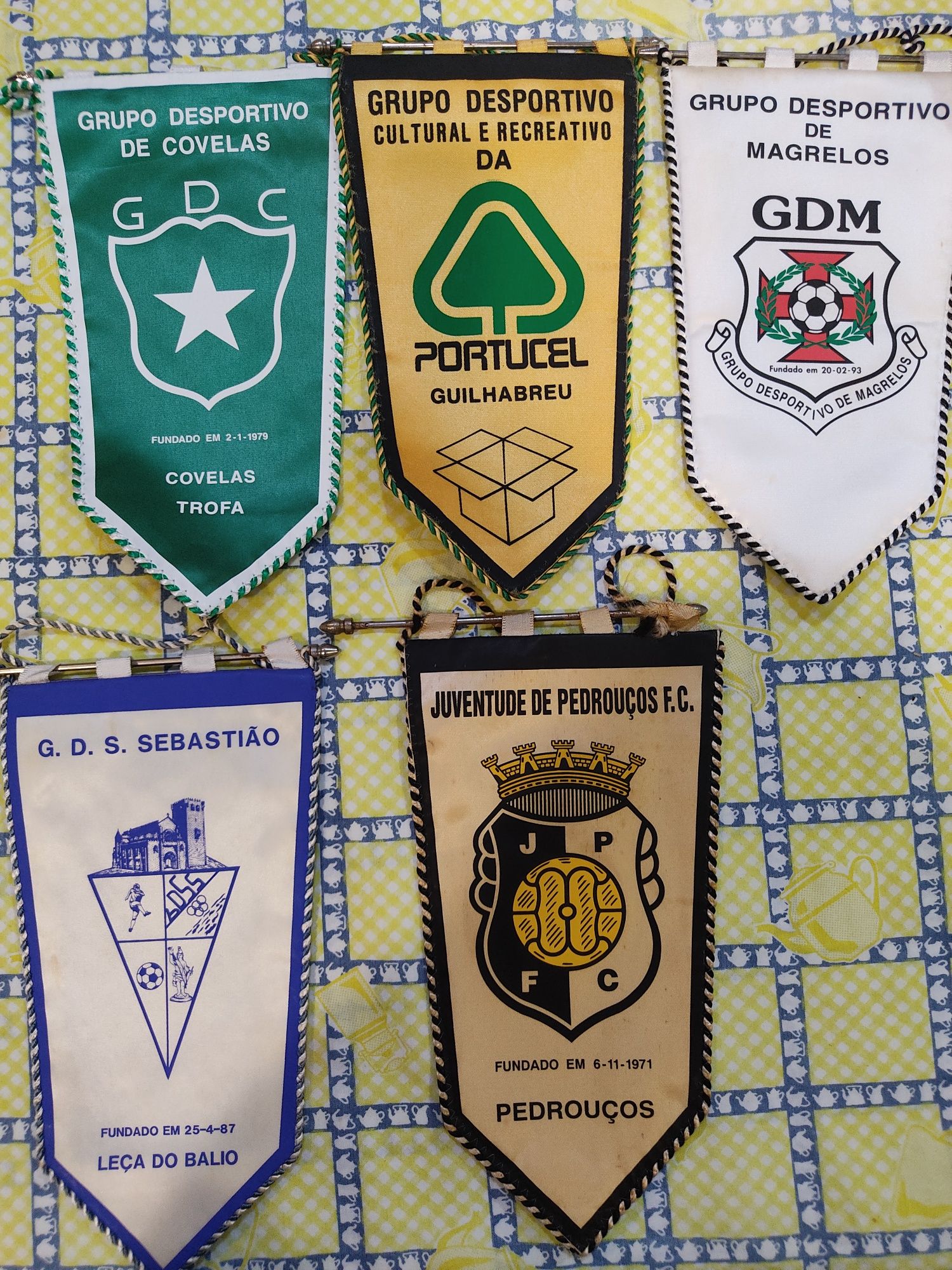 Galhardetes Covelas Magrelos Juventude Pedrouços S. Sebastião