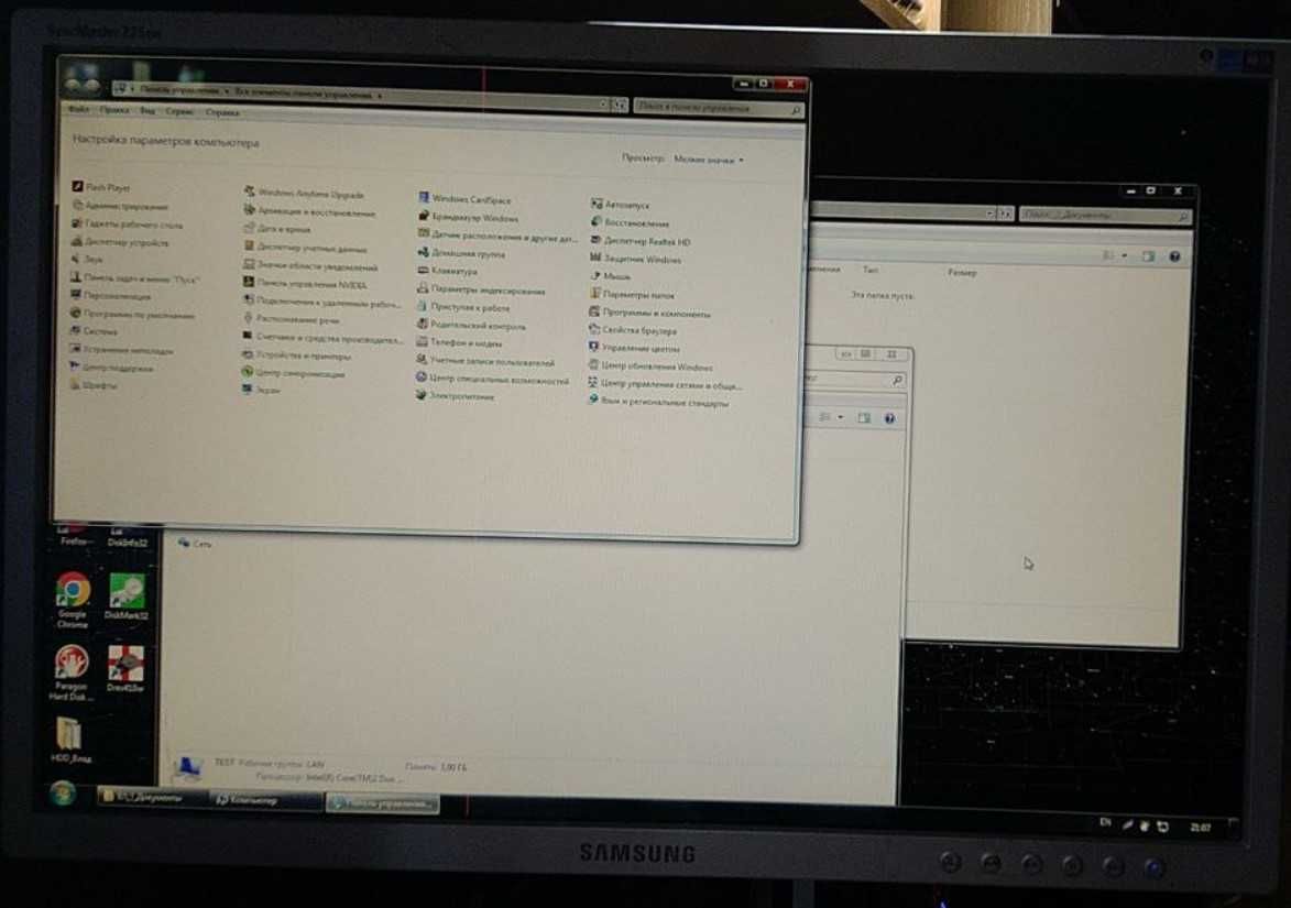 Монитор Samsung 225BW 22" с подставкой с регулировкой высоты