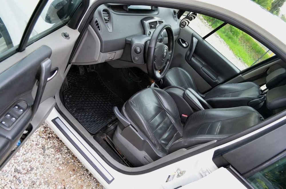 Bogata WERSJA! Renault 7os SCENIC II Skóry XENON Panorama PL zamiana