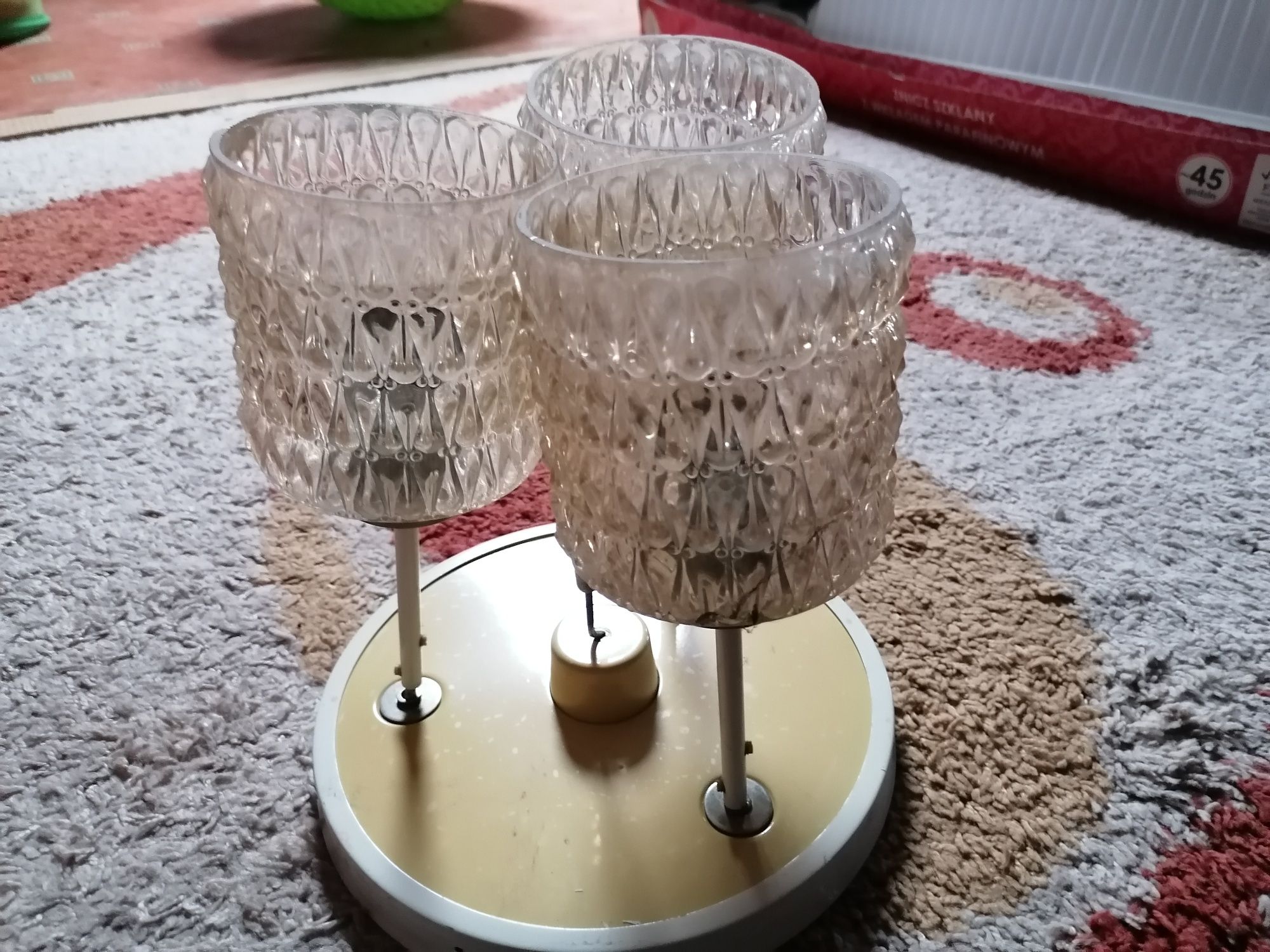Żyrandol do pokoju 3x60W