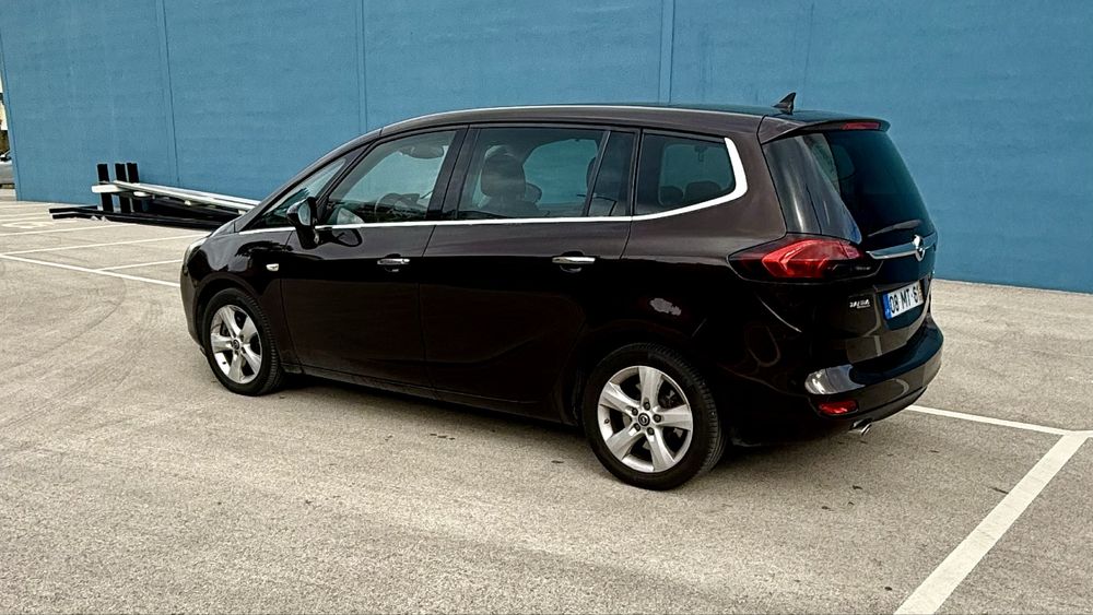Opel Zafira 2.0 CDTi versão Cosmo - 7 Lugares - Nacional