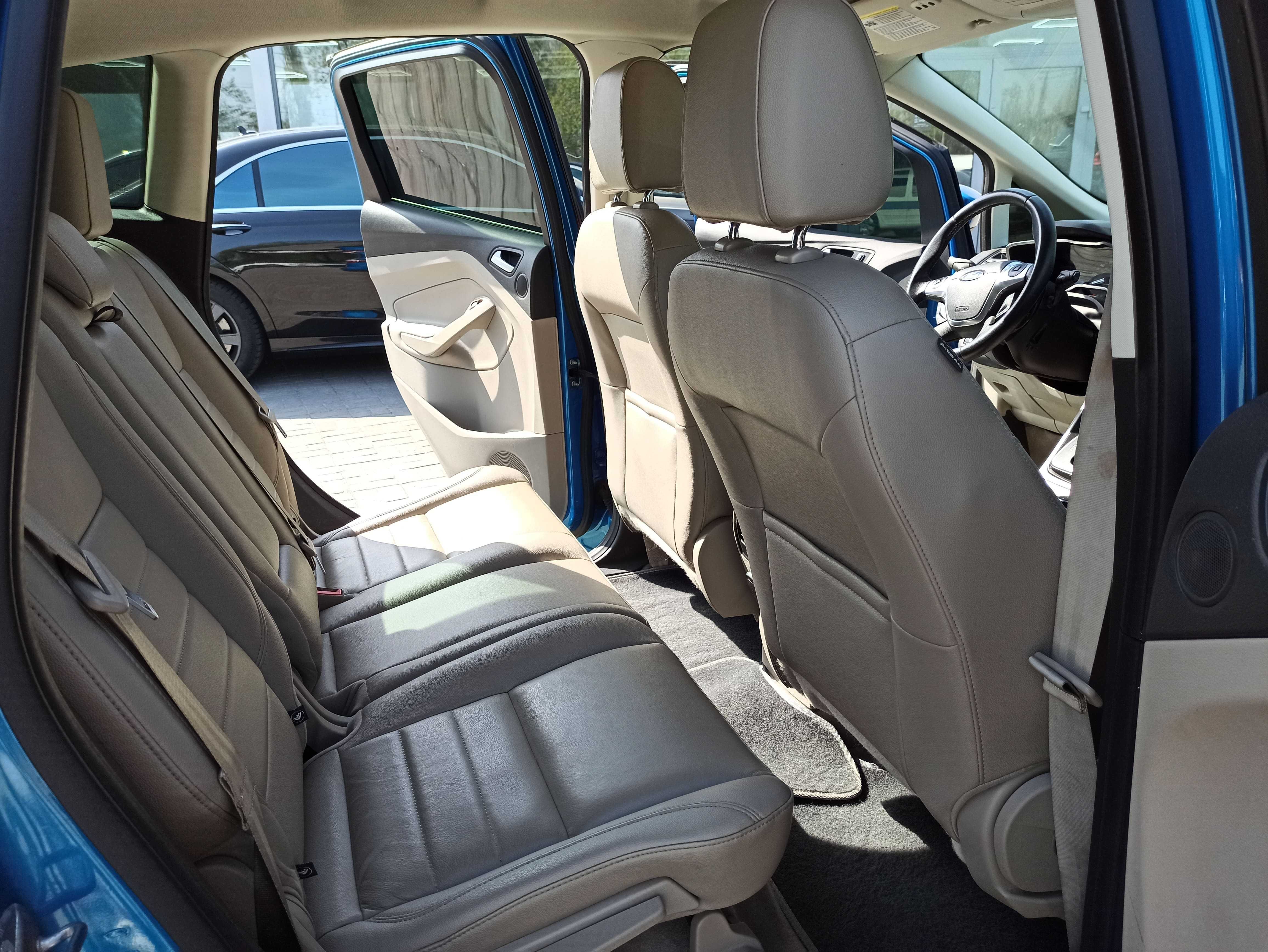 Ford C-Max SEL Hybrid Energy Plugin 2015 року