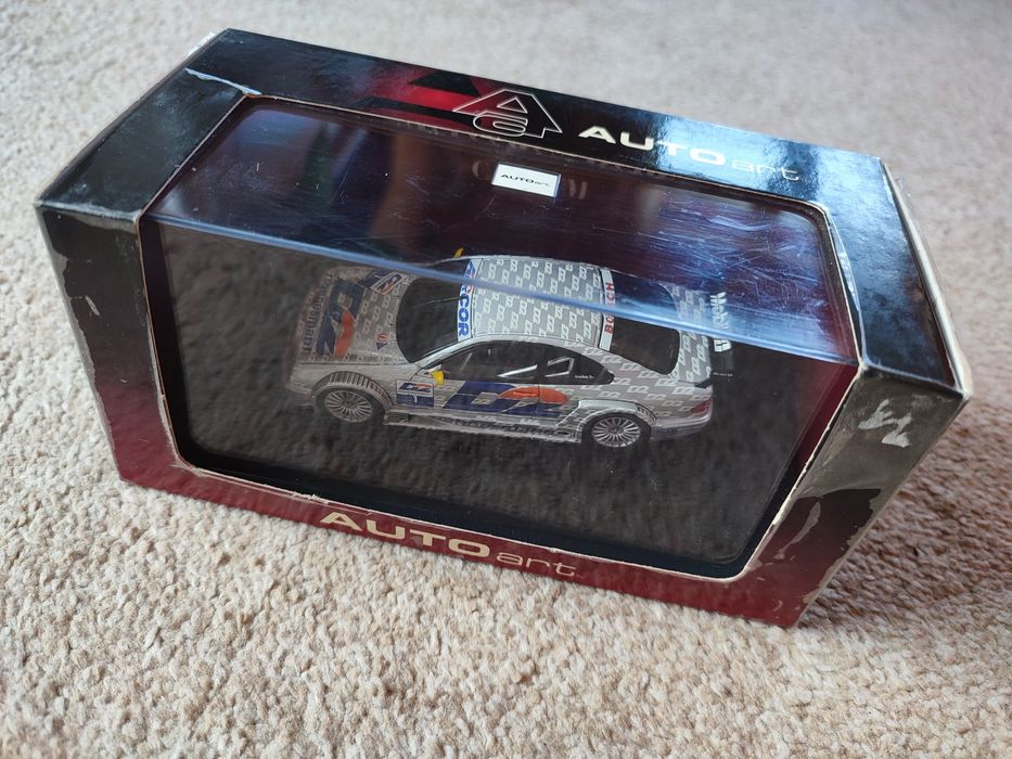 Mercedes CLK DTM, model w skali 1:43, AUTOart, nie używany, jak nowy