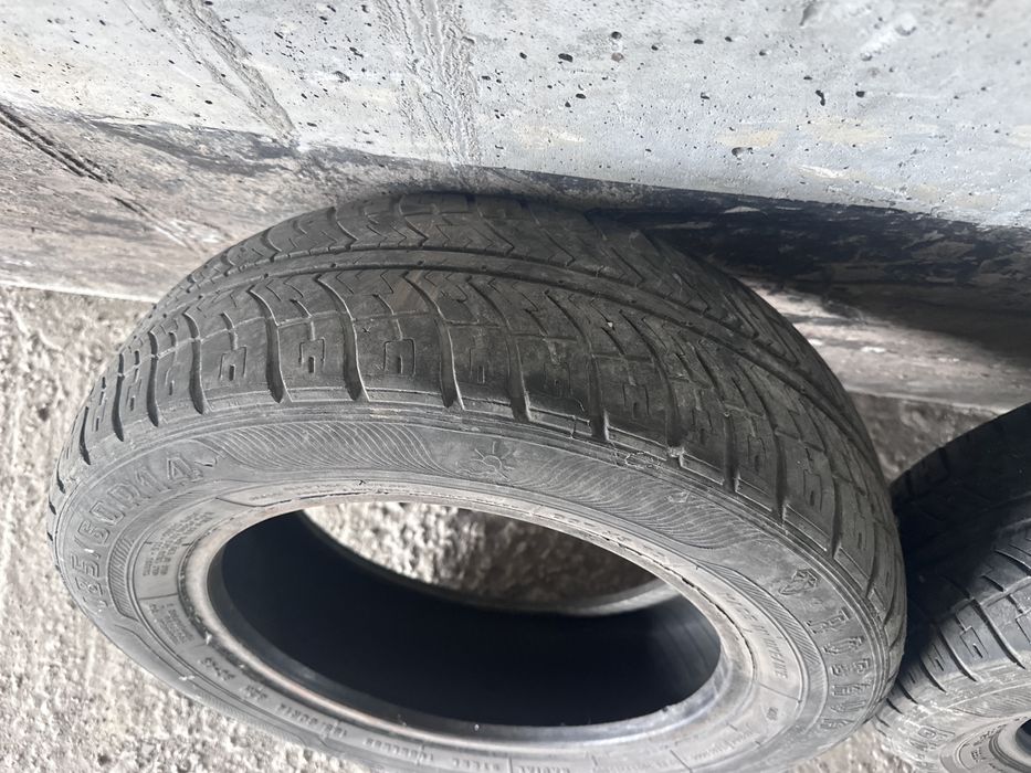 Продам Шини 185/60 R14
