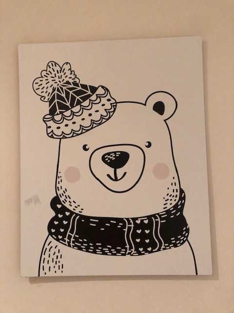 obraz czarno-biały z misiem