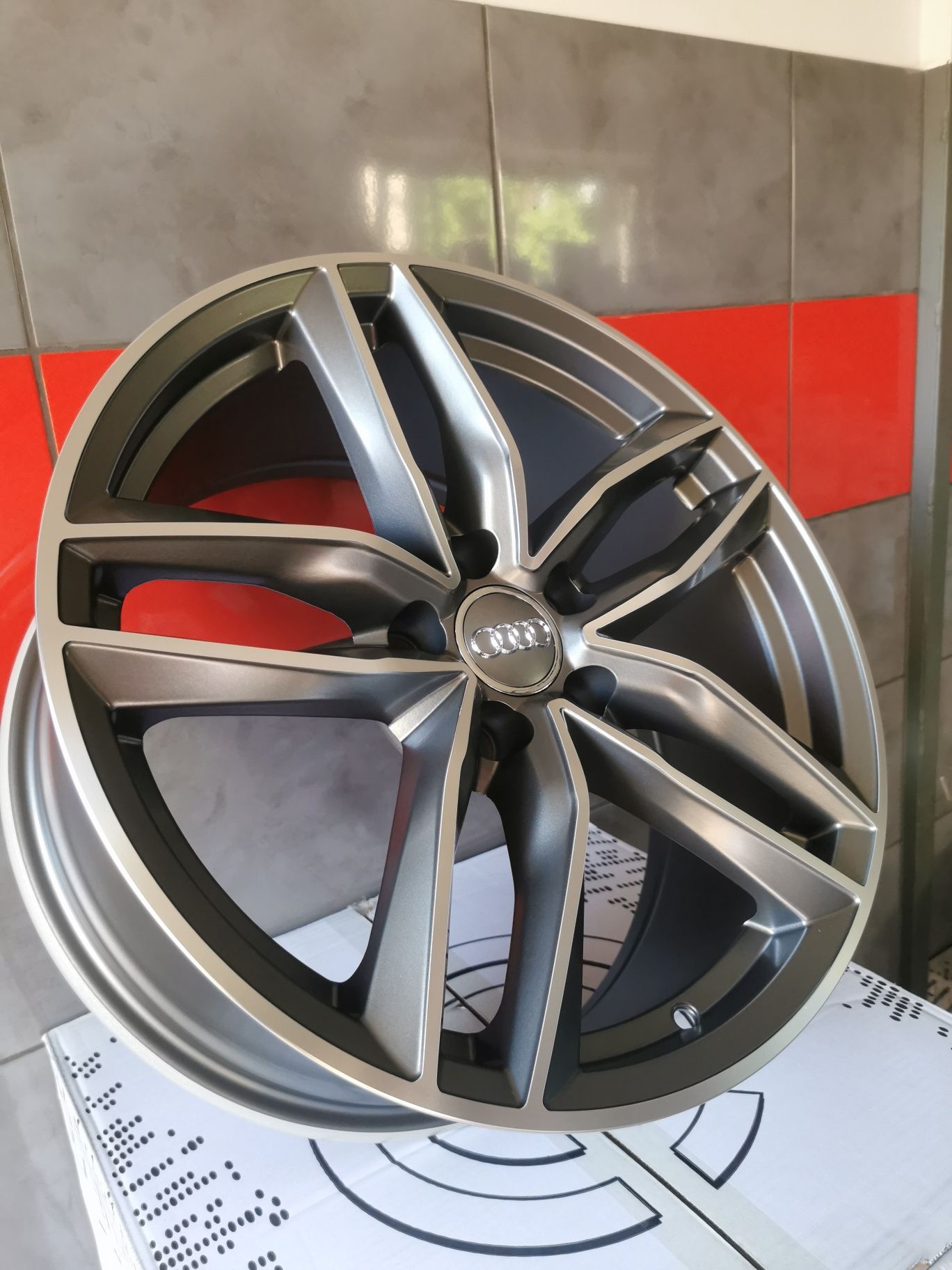 Nowe! Felgi 18" 5x112 Audi S-Line A4 A5 A6 A8 Q3 Q5 opony ET 35