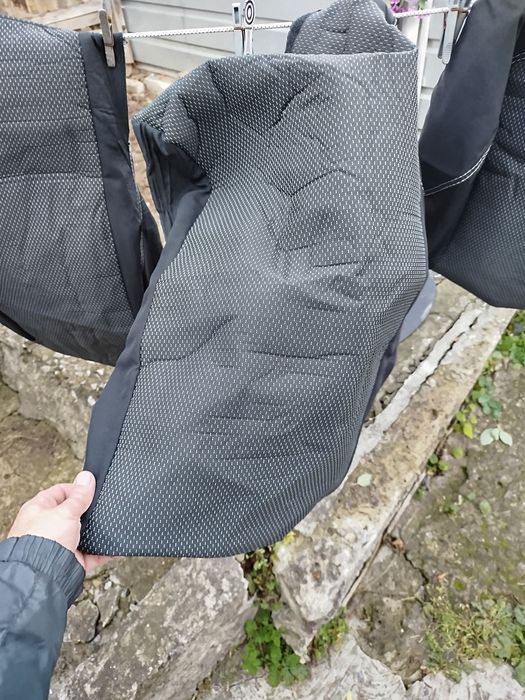 Продам чехлы хюндай акцент