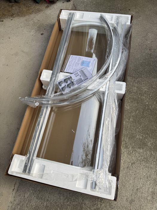 Nowa kabina prysznicowa narożna, półokrągła 90x90