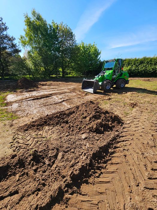 Trawniki - Glebogryzarka separacyjna - niwelacja terenu - prace ziemne