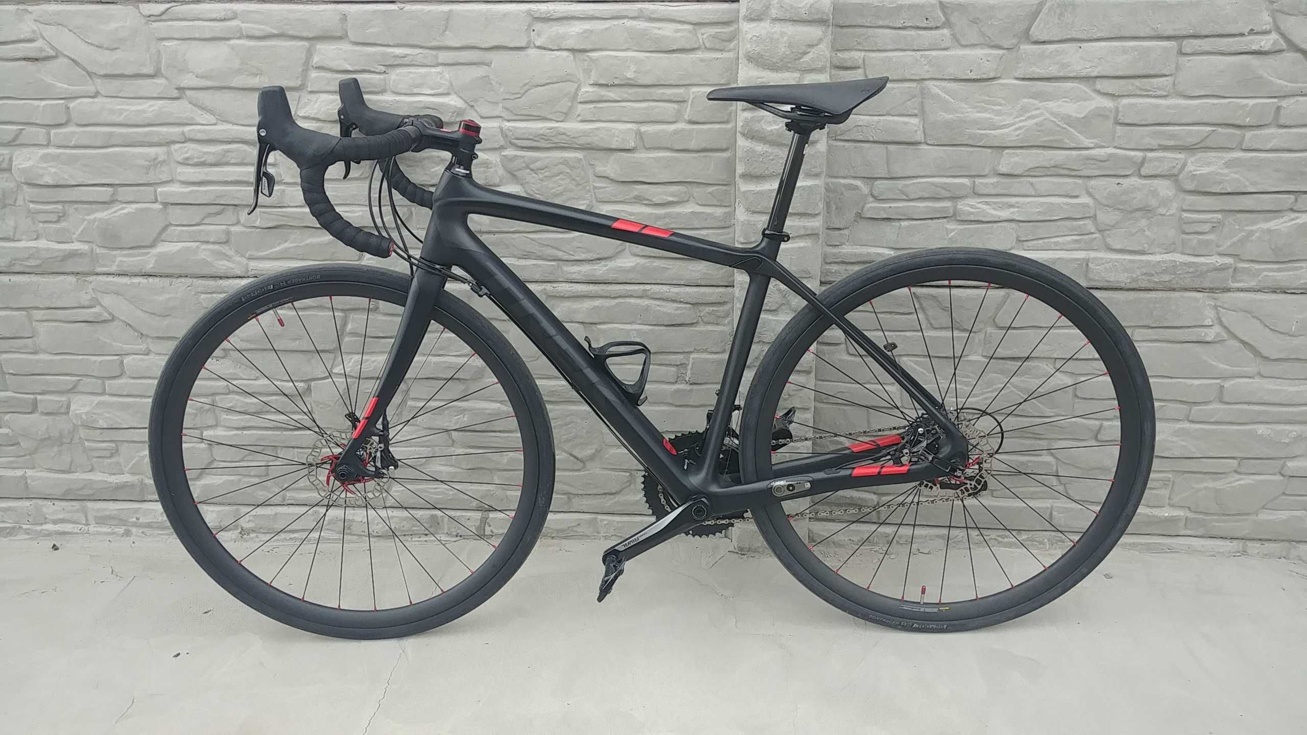 Trek Domane  Disc карбоновый вилсет