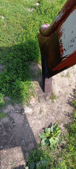 Pługo układacz do melioracji węży