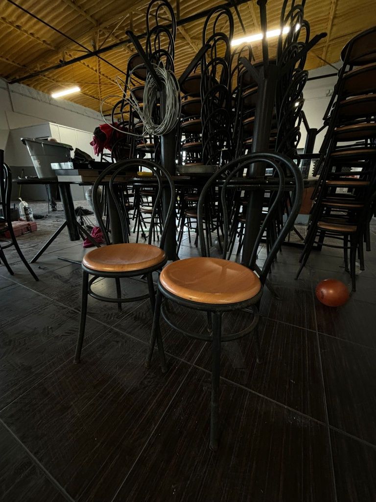 Cadeiras de mesa