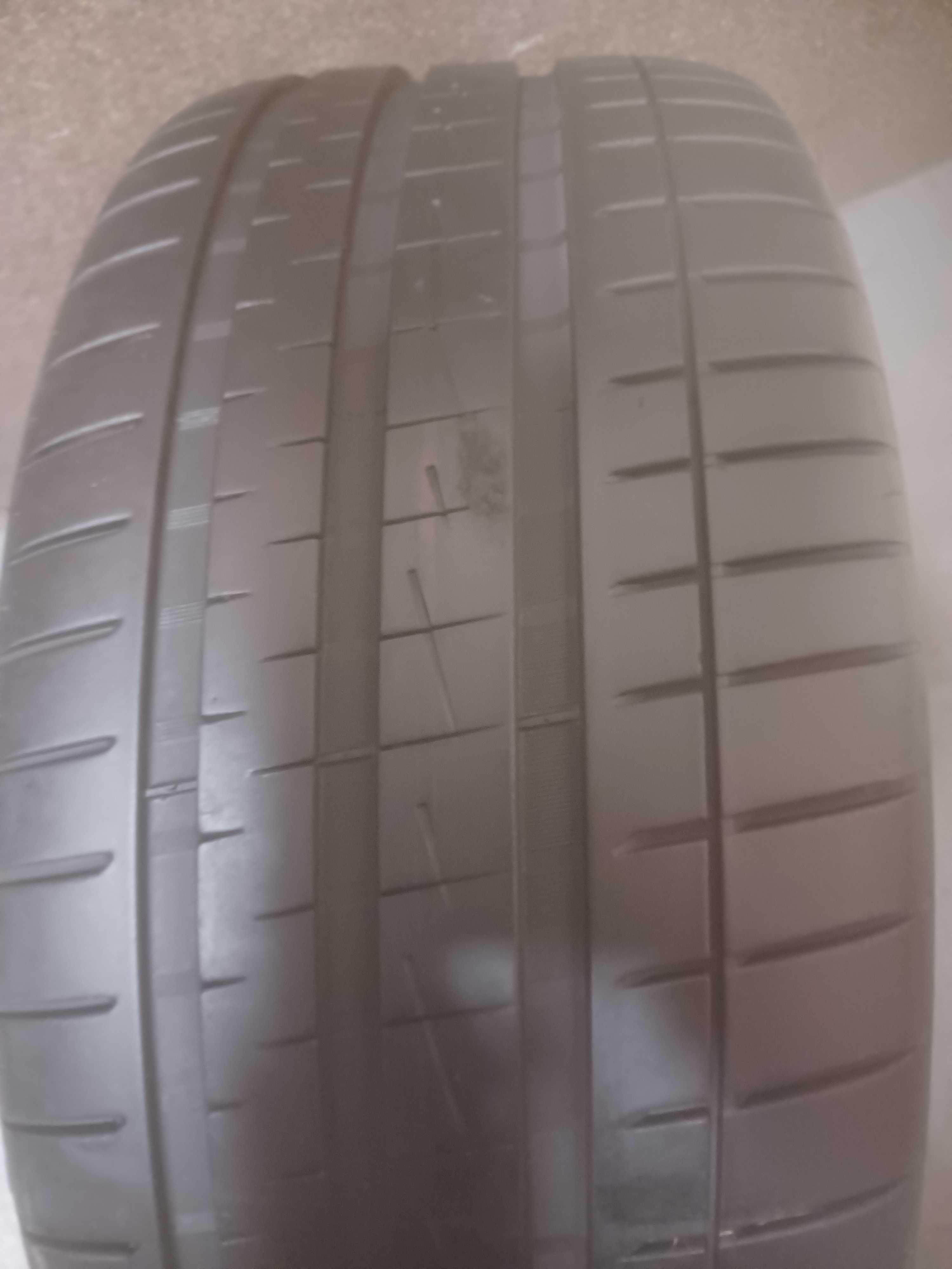 Opony letnie Vredestein 275/45 R20