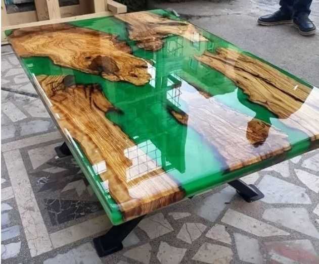 Mesas de Epoxy: Arte, Elegância e Exclusividade no Seu Espaço!