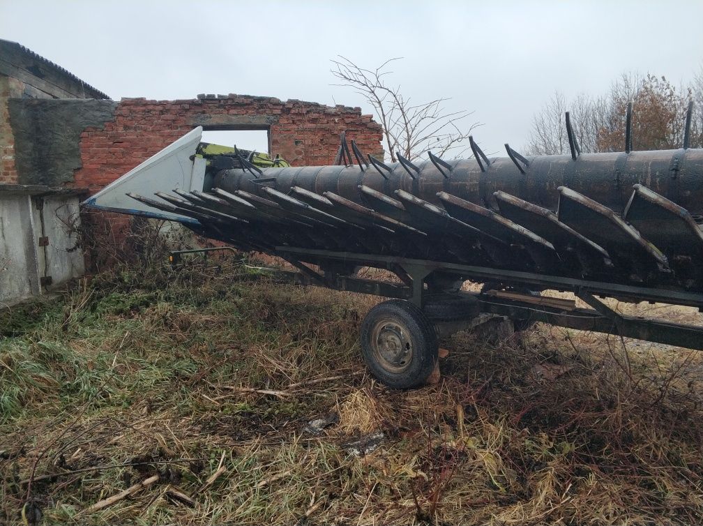 Продам  комбайн  Claas mega 208-1