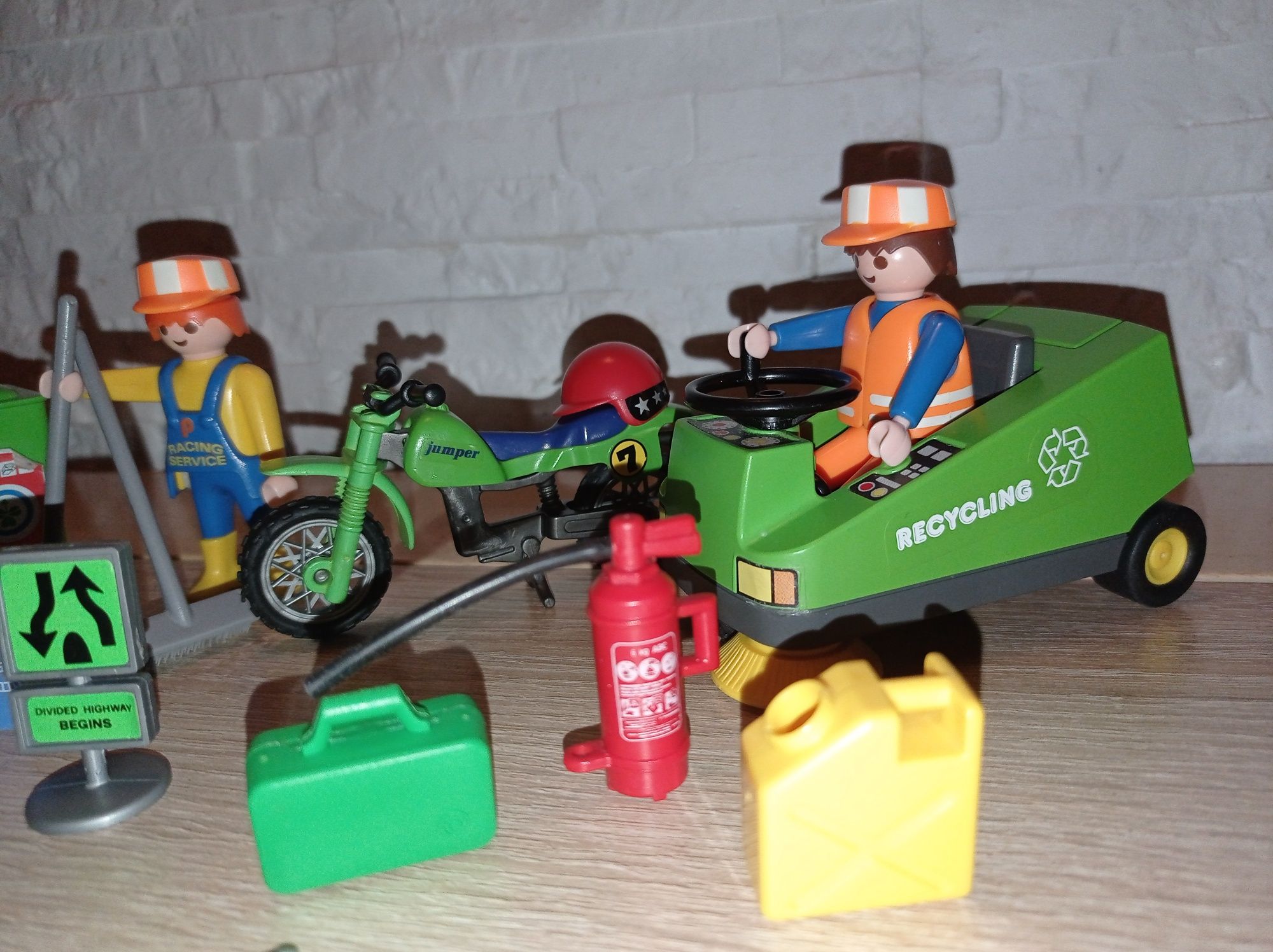 Playmobil zamiatarka uliczna+ 2 pracowników_kosze_motor
