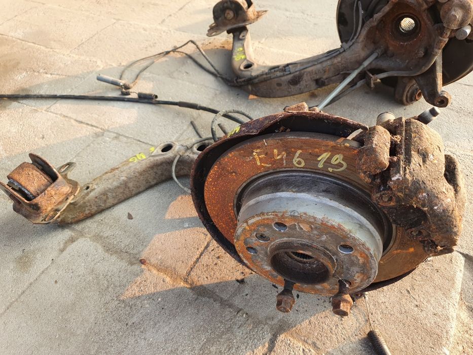 BMW E46 Wahacz Wahacze Tył Tylne Prawy Lewy Tylni Części BMA