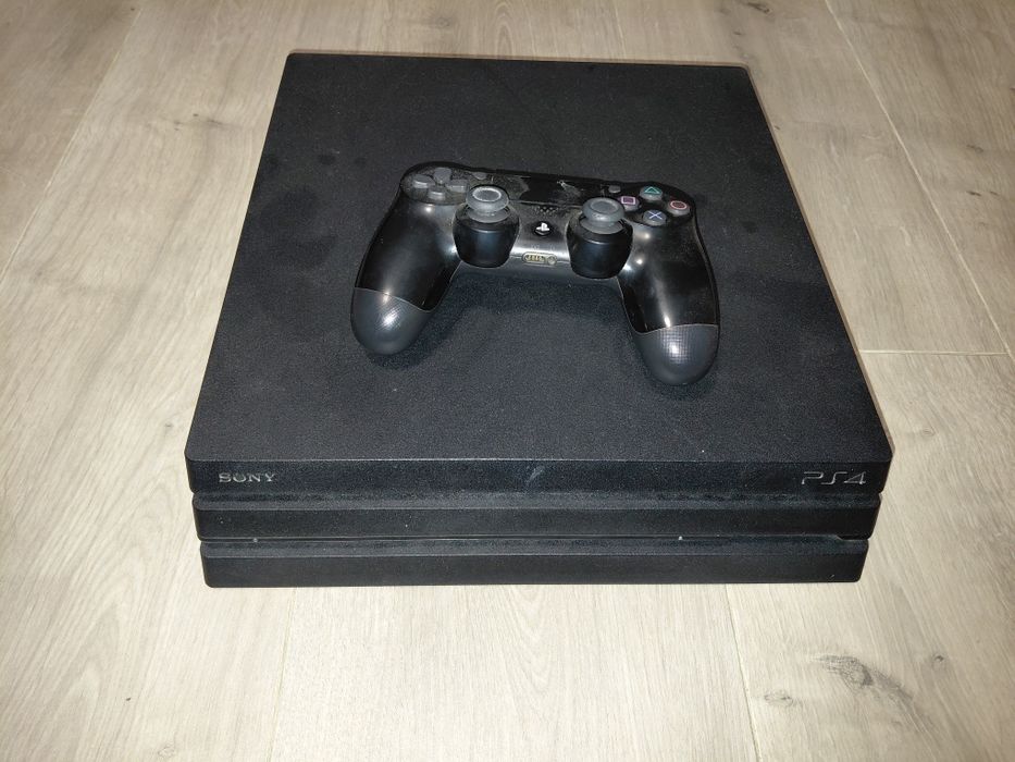 Sprzedam ps4 pro