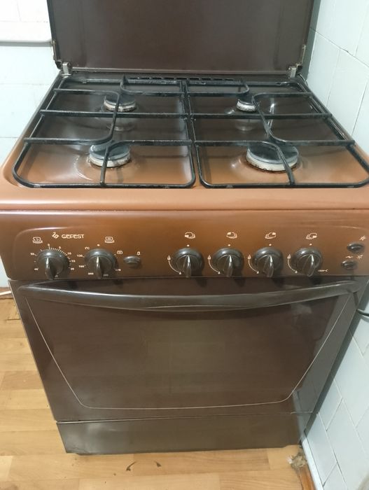 Продам плиту   GEFEST.    у стані
