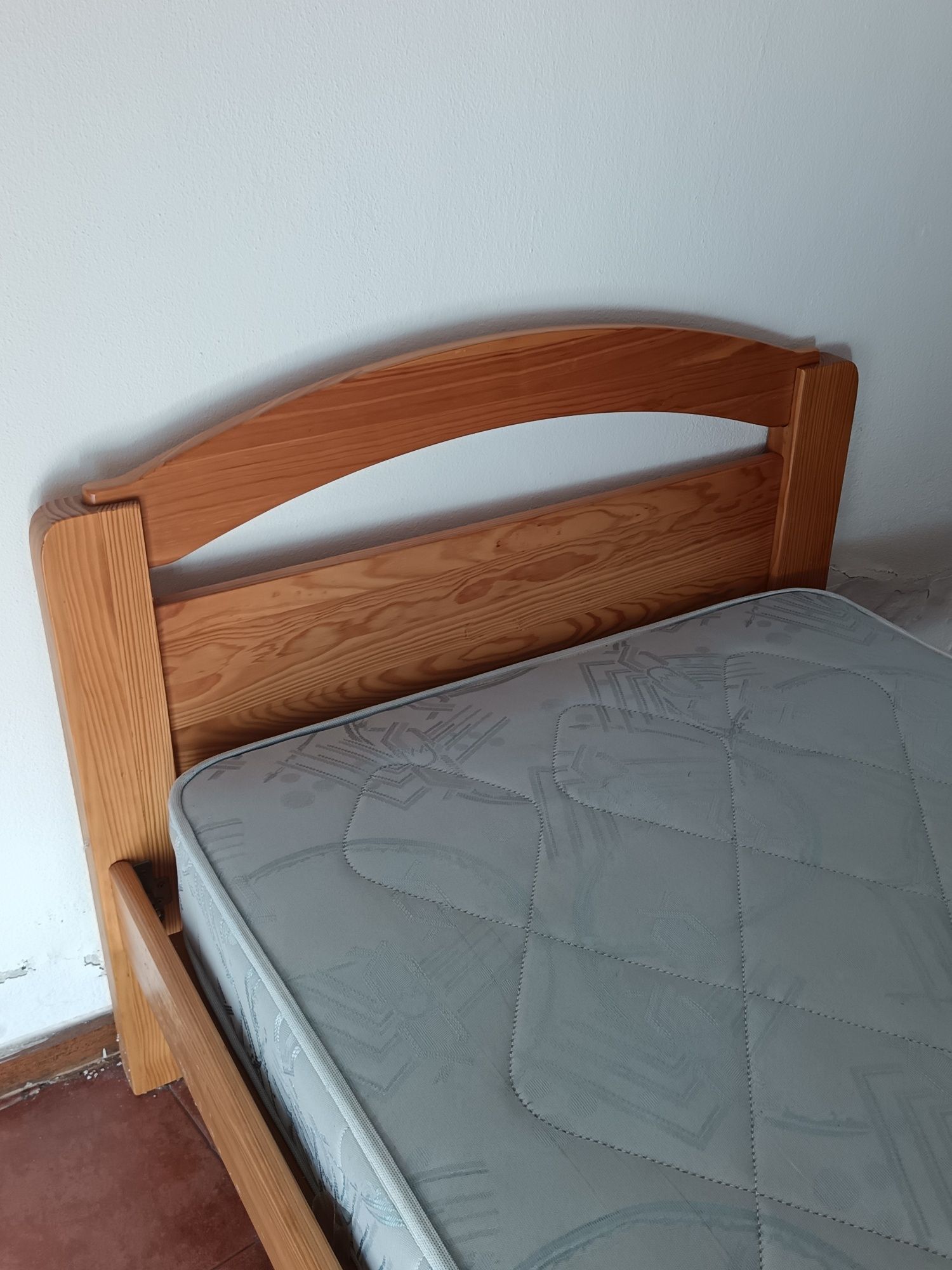 Cama de solteiro