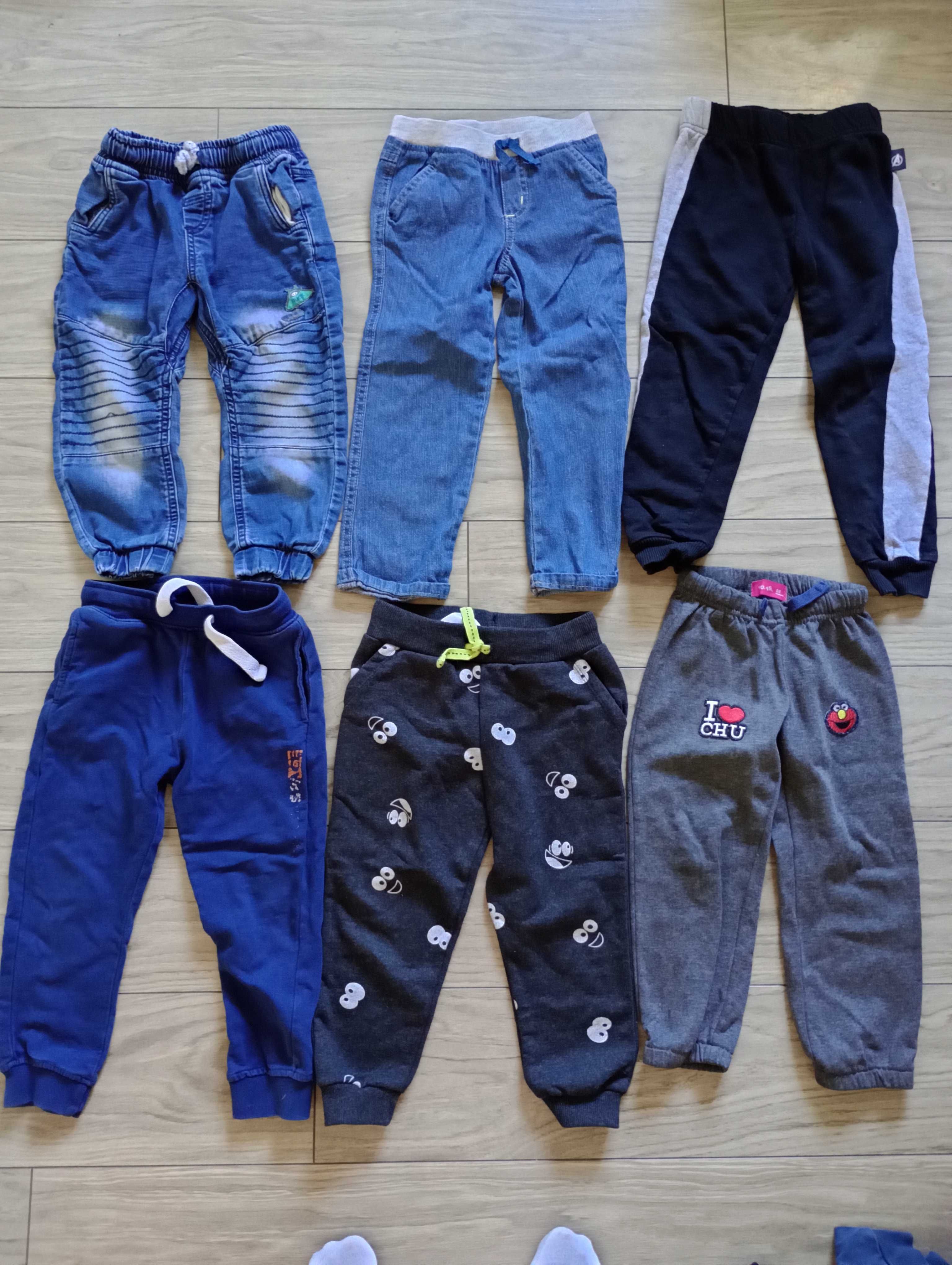 Spodnie chłopięce r 98-104 (18 sztuk)