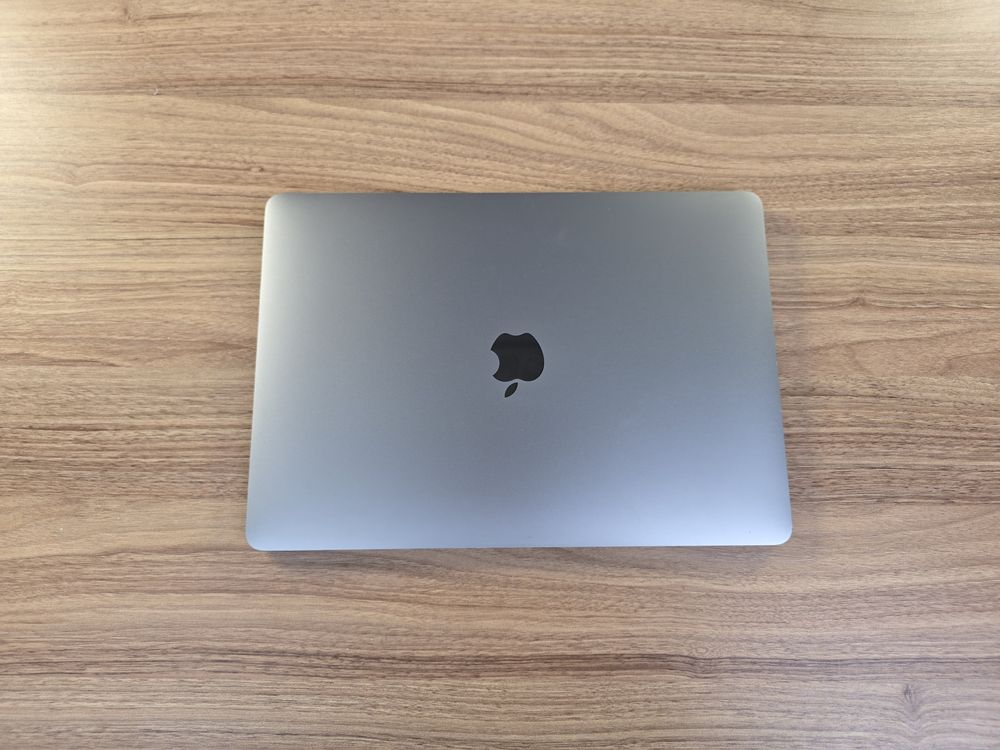 MacBook Air 13” Retina (2018) / i5 1.6GHz / 8GB / 256GB SSD