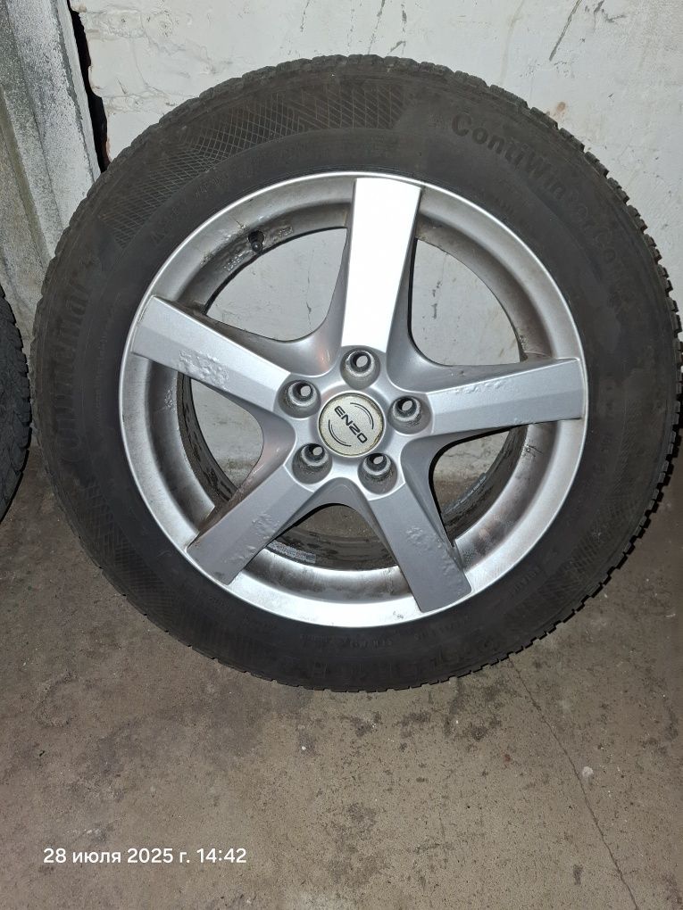 Opony 205x55x16 razom z felgami